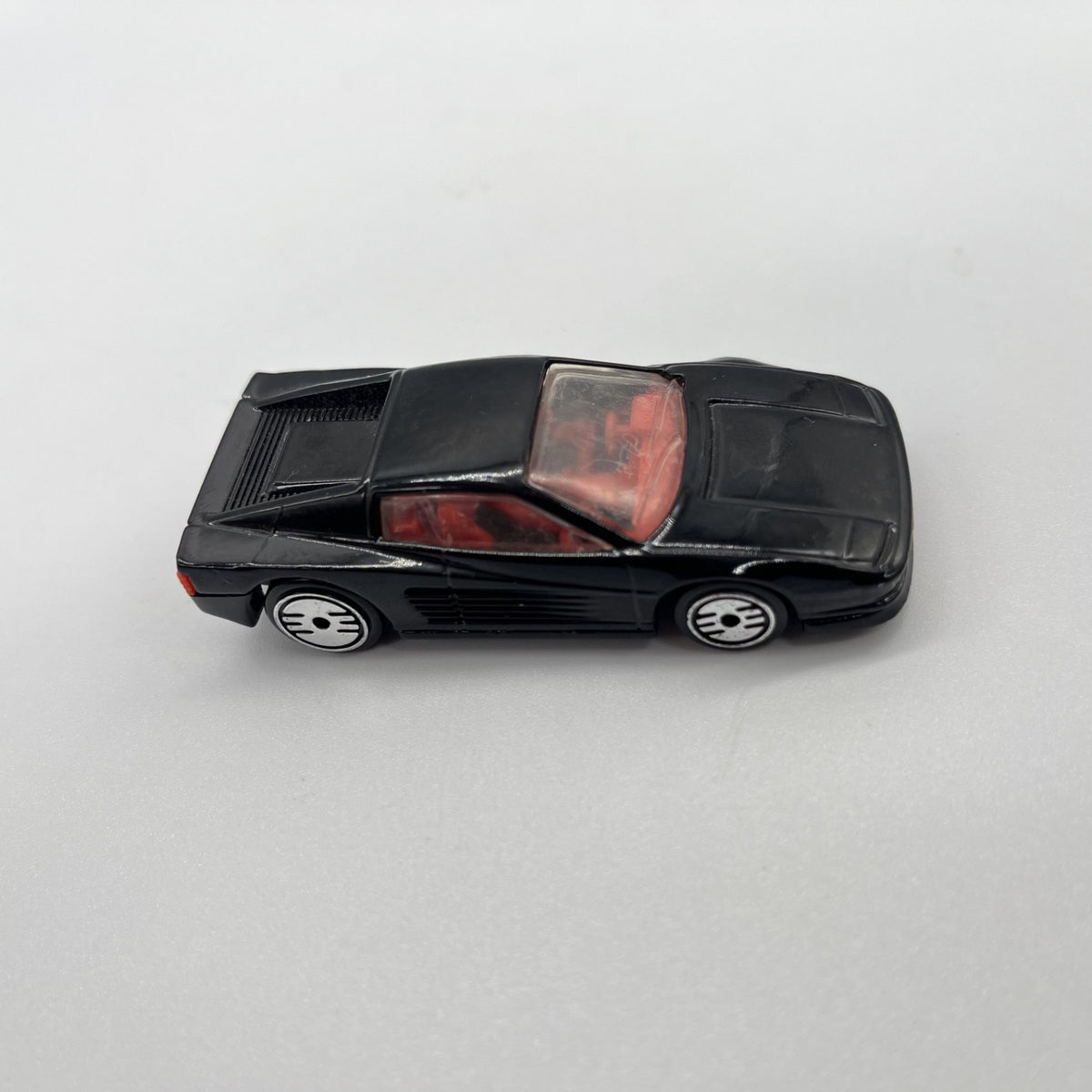 1987 Hot Wheels #1897 - 1986 FERRARI TESTAROSSA – Ultra Hots Black w/ Red – VTG