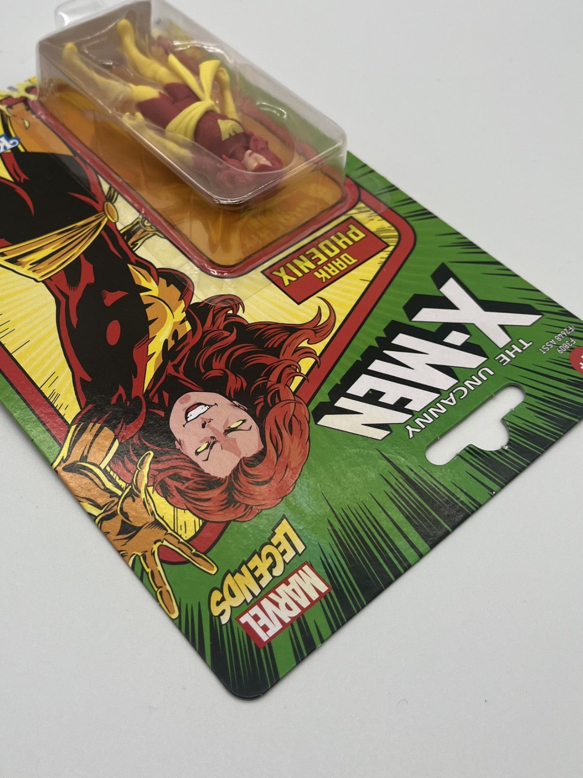 2022 Marvel Legends Kenner Retro – DARK PHOENIX – 3.75” Figure – Carded Sealed