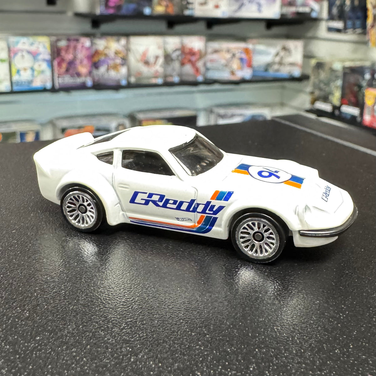 2015 NISSAN FairLady Z HotWheels Racing Stripe White 94