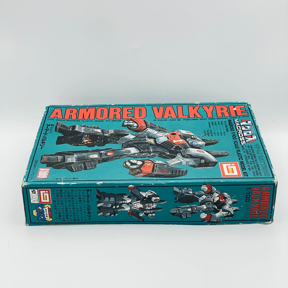 Imai Macross VF-1J Battroid Armored Valkyrie 1/100 Kit No. 6 - Teal Box