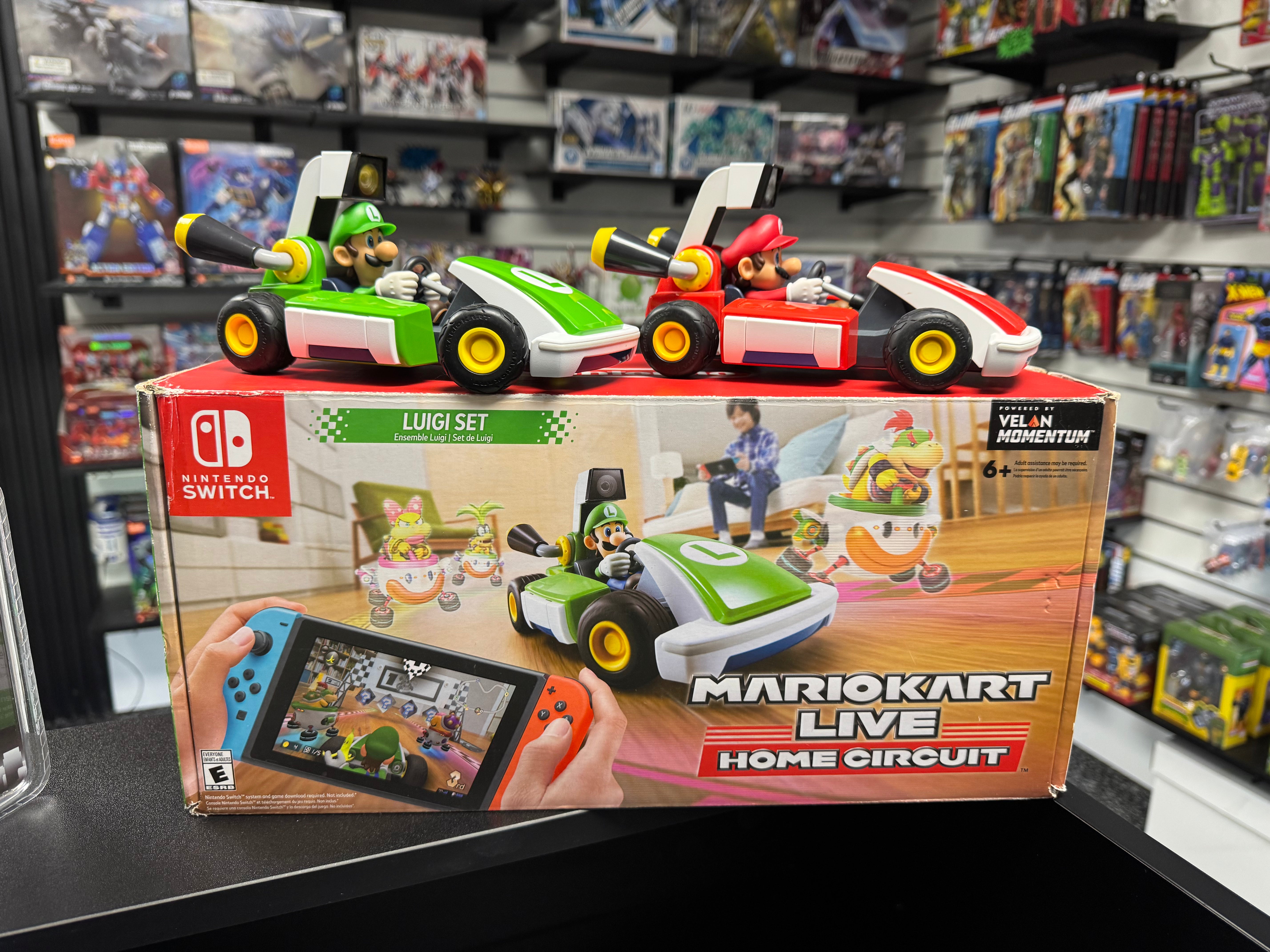 Nintendo Switch - Mario Kart Home Circuit with Mario & Luigi Carts (1 box) TESTED