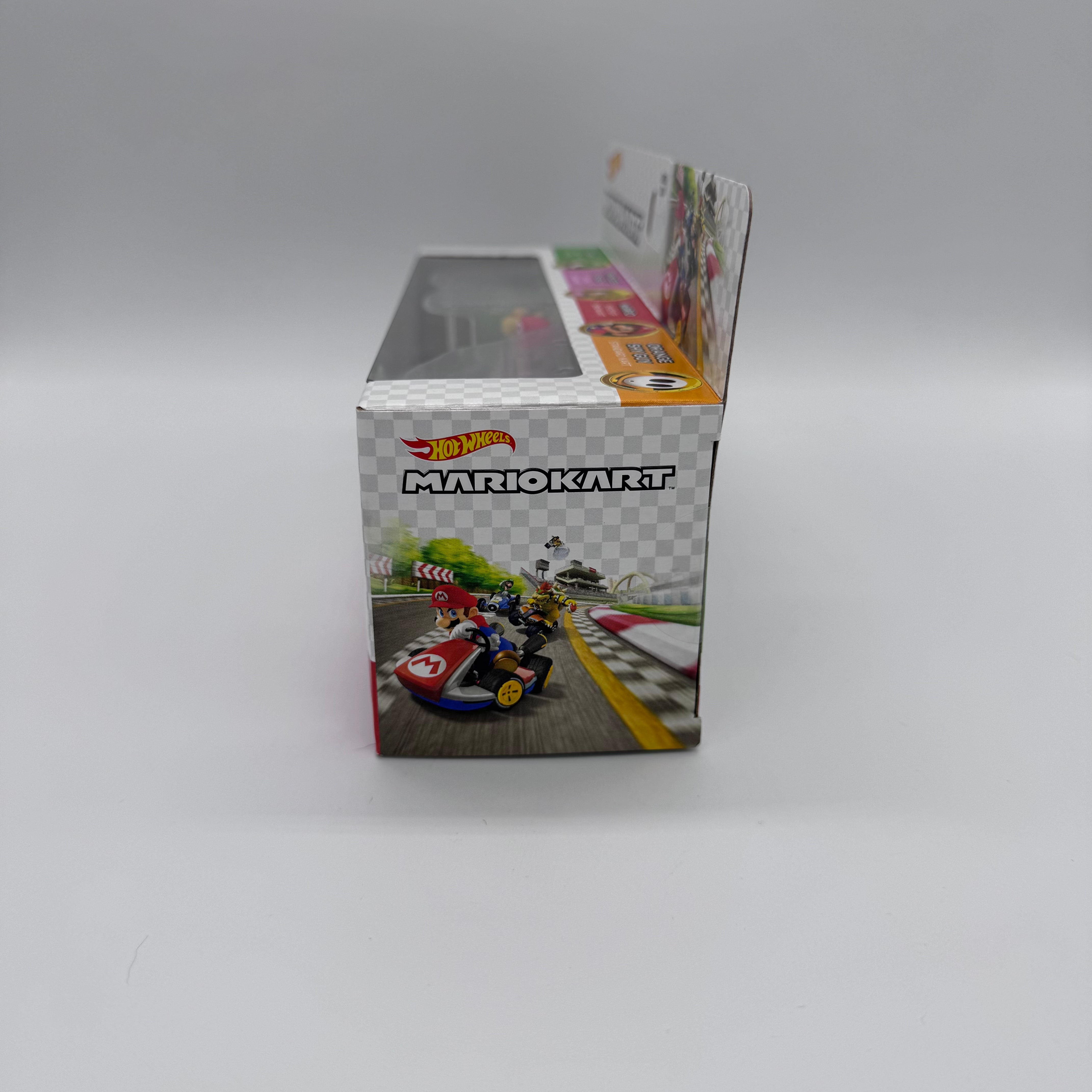 Hot Wheels Mario Kart 4-Pack – Yoshi, Peach, Mario & Shy Guy (Mattel)
